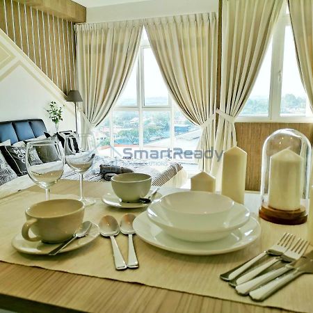 Residences At Daya By Sr Home ジョホールバル エクステリア 写真
