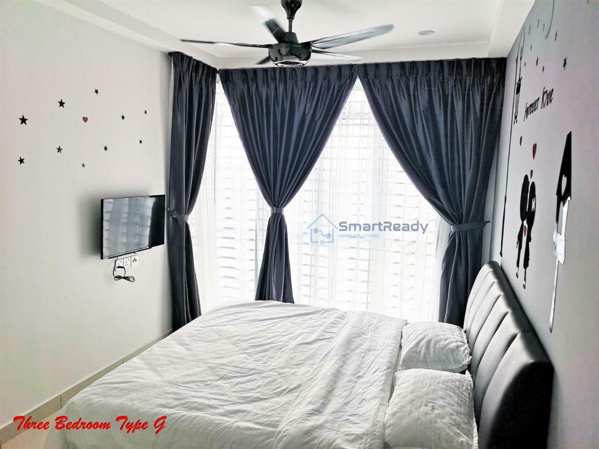Residences At Daya By Sr Home ジョホールバル エクステリア 写真
