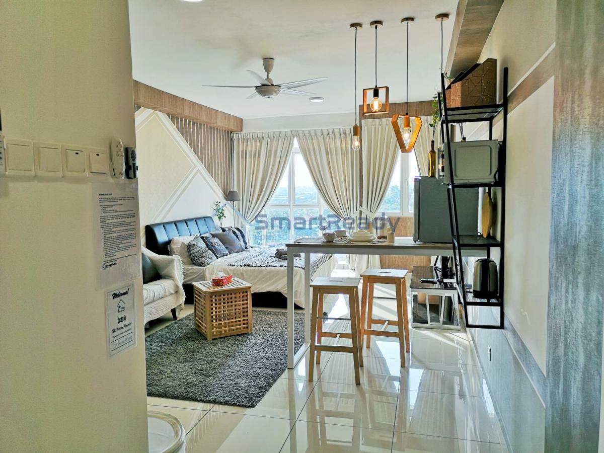 Residences At Daya By Sr Home ジョホールバル エクステリア 写真